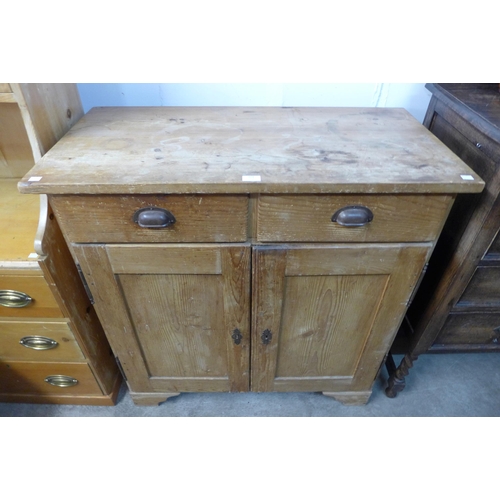 274 - A Victorian pine dresser