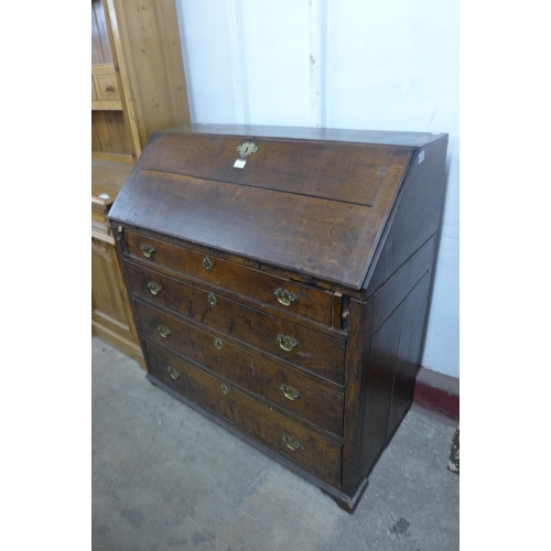 277 - A George III oak bureau