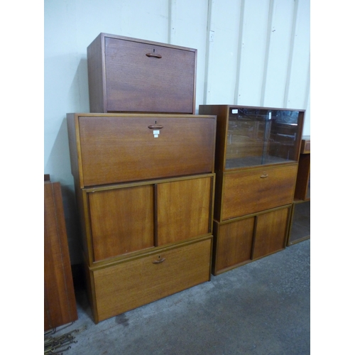 71 - A teak Ladderax room divider