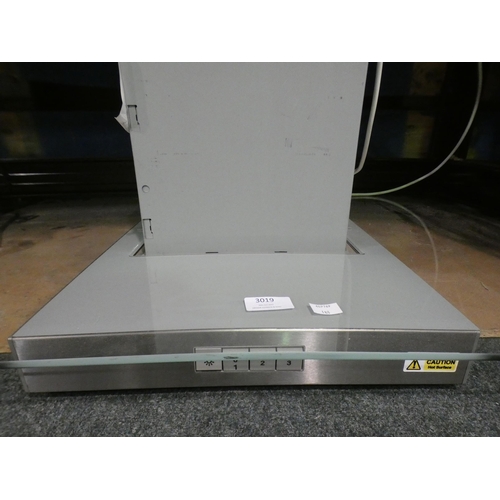 3019 - Neff Island Stainless Steel and Glass Hood (model:- I89E21N0GB), RRP £554.17 inc. VAT  *This lot is ... 