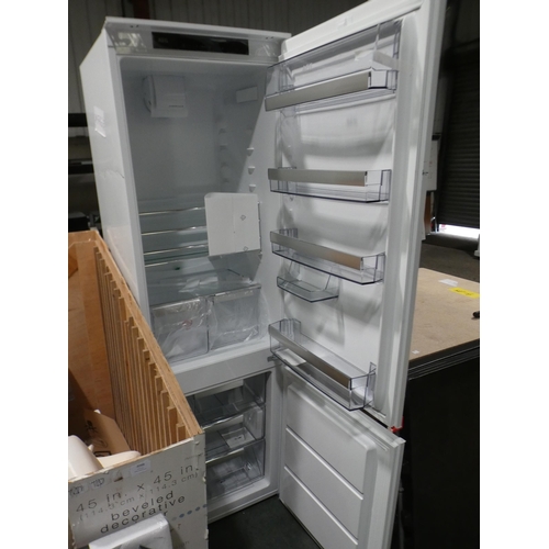 3047 - AEG 70/30 Fridge Freezer (Frost Free) (H1772xW540xD549) (model:- SCE818F6TS), RRP £707.50 inc. VAT  ... 