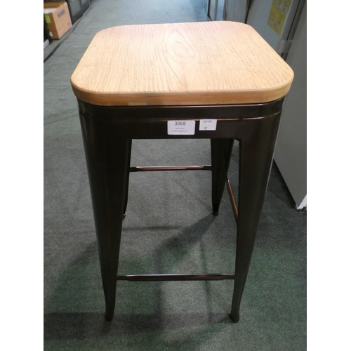 3068 - Tolix Natural Kitchen Barstool, RRP £49.17 inc. VAT  *This lot is subject to vat