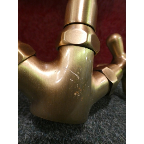 3077 - Apollo Bronze Tap (High/Low Pressure) (model:- 08FS570BWN), RRP £99.17 inc. VAT  *This lot is subjec... 