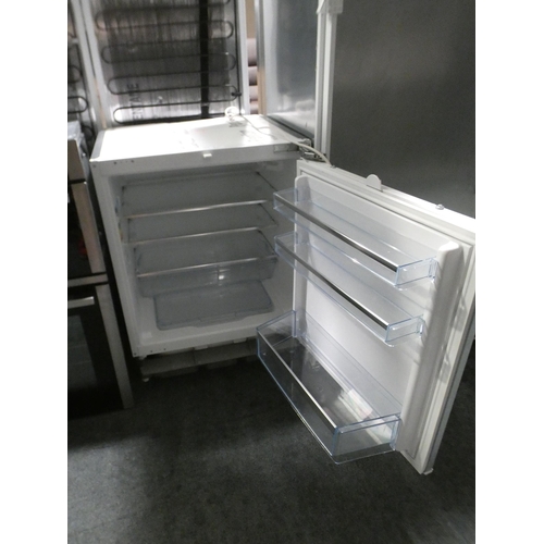 3122 - Bosch Built Under counter Fridge (H820xW598xD548) (model:- KUR15A50GB), RRP £370.84 inc. VAT  *This ... 