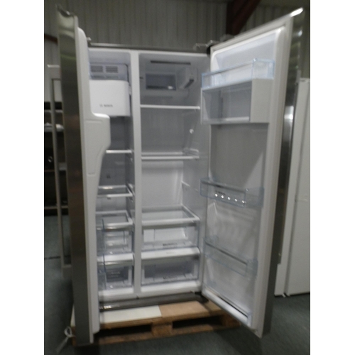 3134 - Bosch Side by Side Fridge Freezer (H1770xW910xD720) (model:- KAG90AI20G), RRP £1832.50 inc. VAT  *Th... 