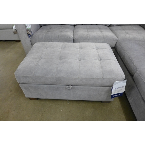 1450 - A Thomasville Corner Sofa With Storage Ottoman, RRP £1249.91 + VAT (4070-14) * This lot is subject t... 