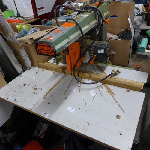 2142 - DeWalt Powershop radial arm saw; very versatile machine, quality build, two original manuals, privat... 