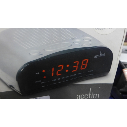 2292 - Philips CD-radio-cassette player, FM AM radio and radio alarm clock all W