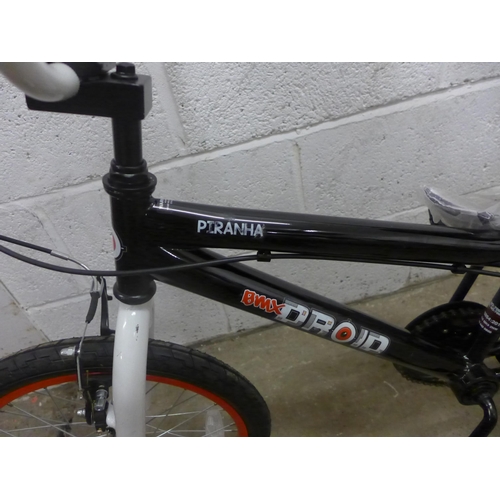 2351 - Droid children's Piranha BMX bike