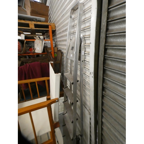 2504 - 6-Step aluminium ladder