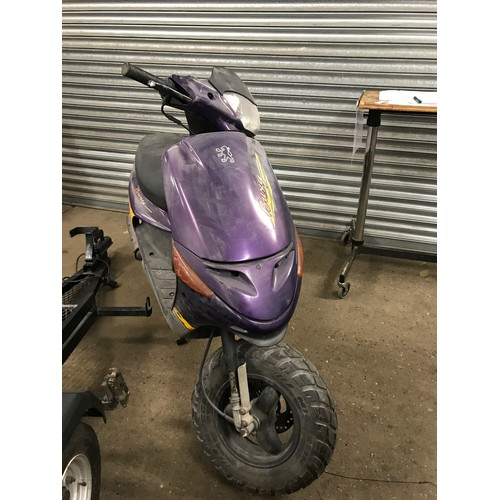 2506 - Peugeot Buxy 49cc purple scooter - R141 NRA - sold for spares or repair - to be sold at 12 o'clock