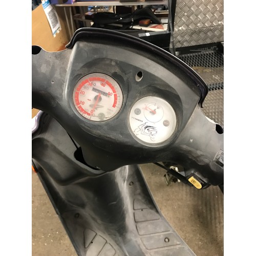 2506 - Peugeot Buxy 49cc purple scooter - R141 NRA - sold for spares or repair - to be sold at 12 o'clock