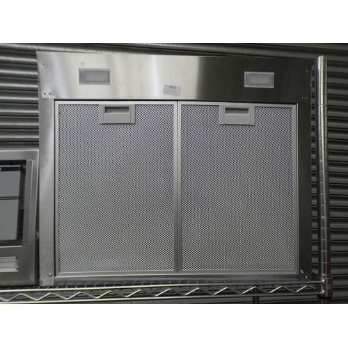 3999 - Bosch H674xW900xD500 Chimney Cooker Hood - Stainless Steel* This lot is subject to vat