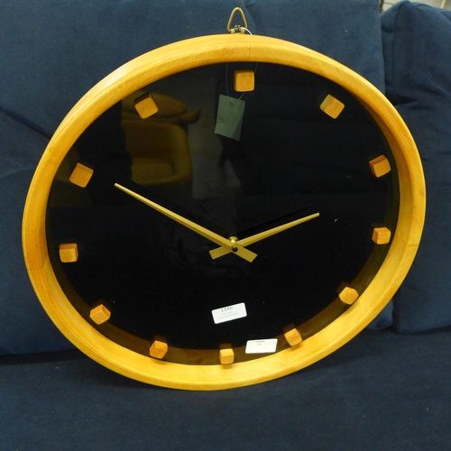 1329 - A large circular clock with glass face, wooden frame and numbers, H 40cms (751719)   #