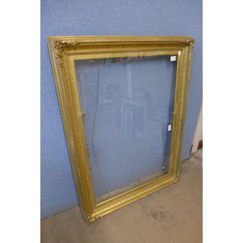 342 - A Victorian gilt gesso picture frame