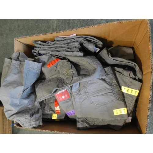 3006 - Quantity of Union Bay boy's grey cargo shorts - mixed sizes * This lot is subject to VAT