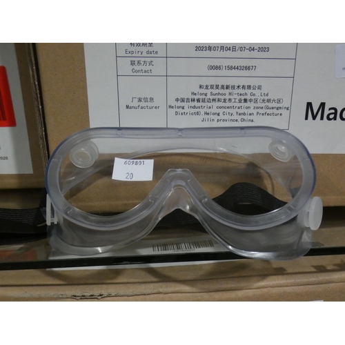 3052 - A quantity of medical safety goggles