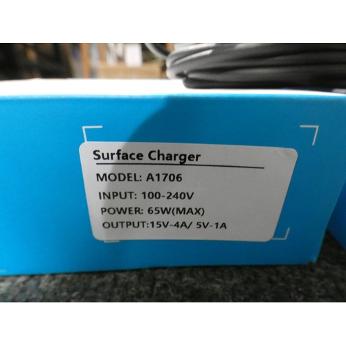 3091 - 1 Ayneff USB-C surface charger, model no. A1706