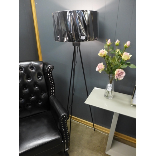 1314 - A Houston black tripod lamp with black velvet shade (321337)   #