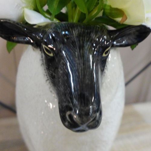 1327 - A black faced Suffolk sheep flower vase (19727)   #