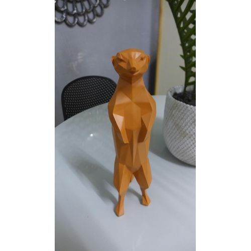 1444 - An origami style meerkat statue H31cms (PT3397YE 13)  #