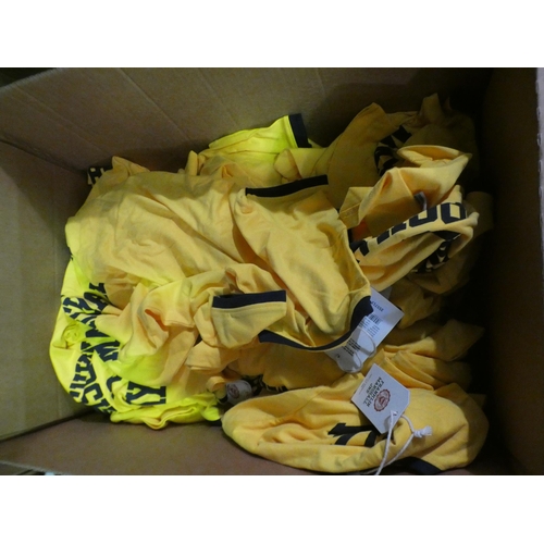 3425 - Quantity of kid's Franklin & Marshall yellow t-shirts  * This lot is subject to VAT