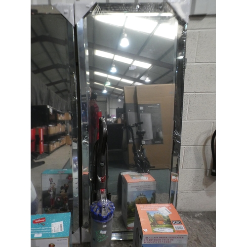 3470 - Luna Leaner Mirror  70cm x 30cm       (237-262) * This lot is subject to VAT