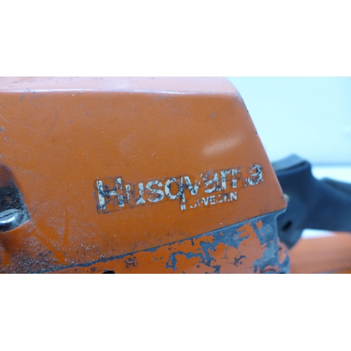 2018 - Husqvarna 263CD petrol chainsaw - not used for 1 year, working when last used