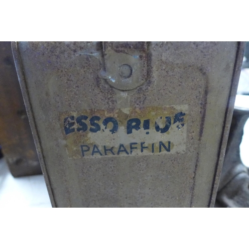 2058 - Vintage Esso paraffin can and vintage cobblers last