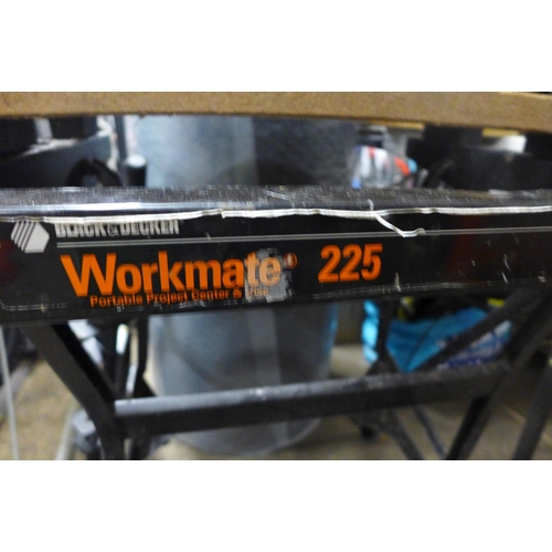 2069 - Black & Decker 225 folding workmate