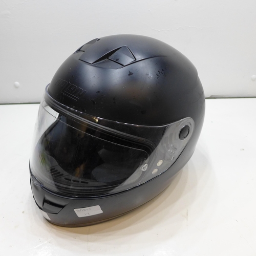 2086 - Nolan Classic N62 black Motorbike crash helmet, size S