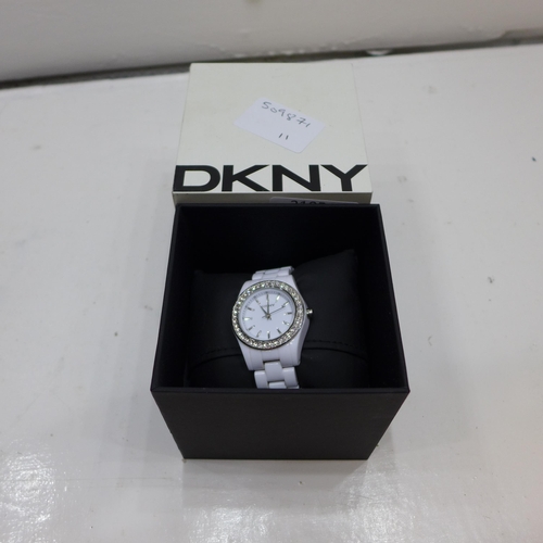 2105 - Lady's DKNY wristwatch, boxed W