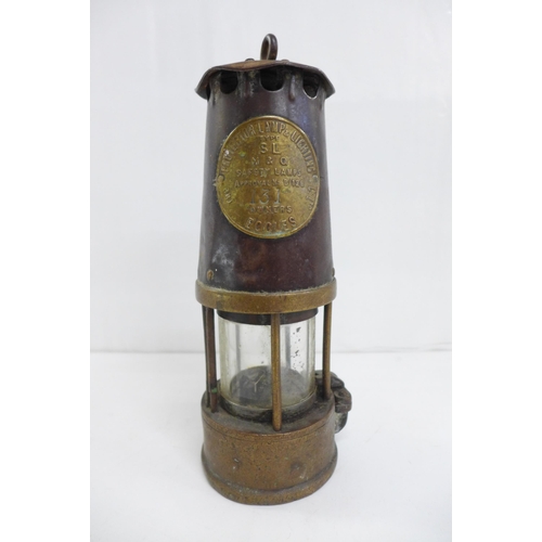 601 - A miner's lamp