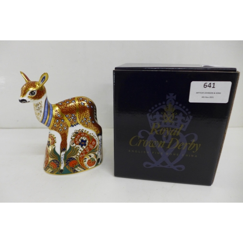 641 - A Royal Crown Derby Paperweight - Collectors Guild Exclusive Fawn, with gold stopper and original bo... 