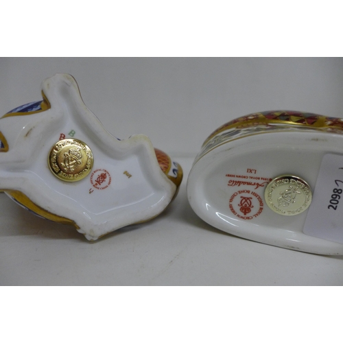 657 - Two Royal Crown Derby Paperweights - Armadillo and Dragon, decorated in the Imari pallet, both with ... 