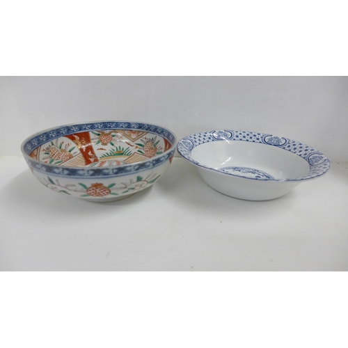 685 - A Chinese Imari bowl and other china, one jug a/f