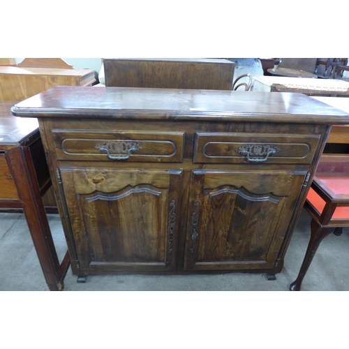 Lot 200       