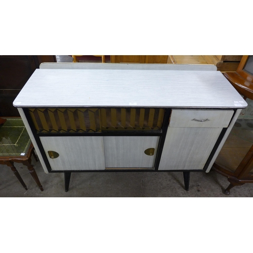 Lot 220       