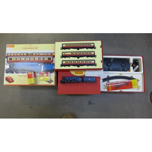 742 - A Hornby The Master Cutler boxed train set