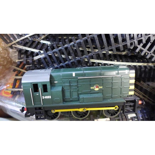 763 - A Hornby Mallard Express train set with track and power supply, etc.