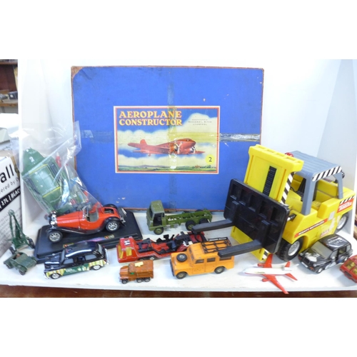 781 - A Meccano Aeroplane Constructor (boxed, contents unchecked) and a box of toy vehicles including Dink... 