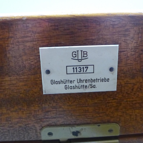 823 - A Glashutte marine chronometer, boxed with key