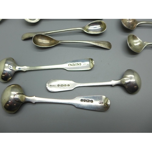 872 - A collection of nineteen silver mustard spoons including 19th Century and two other silver spoons, 2... 