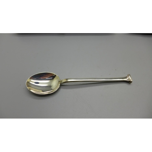 892 - Two sets of silver spoons including coffee bean spoons, both boxed, 96g