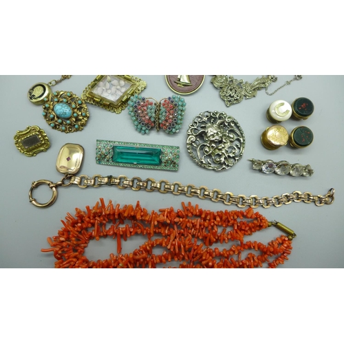 929 - A coral necklace, mourning brooch and other costume jewellery