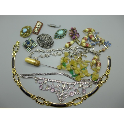 938 - Vintage jewellery