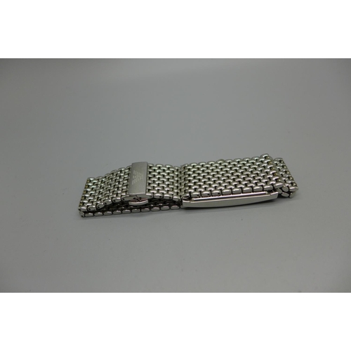 947 - A gentleman's Emporio Armani wristwatch, with box