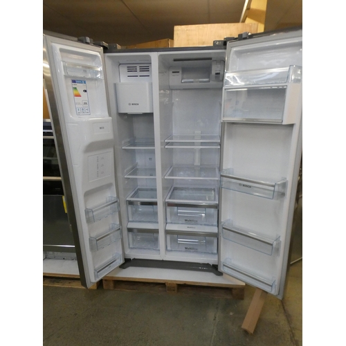 40 - Bosch  Side by Side Fridge Freezer H1770xW910xD720 - model no:- KAD90VI20G, RRP £1832.5 inc. VAT * T... 