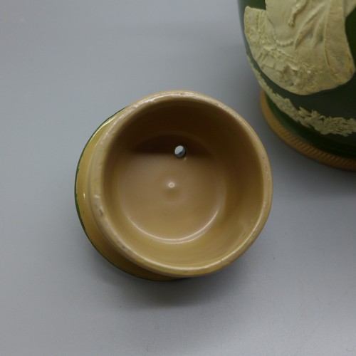 725 - A Copeland Queen Victoria 1897 Diamond Jubilee teapot