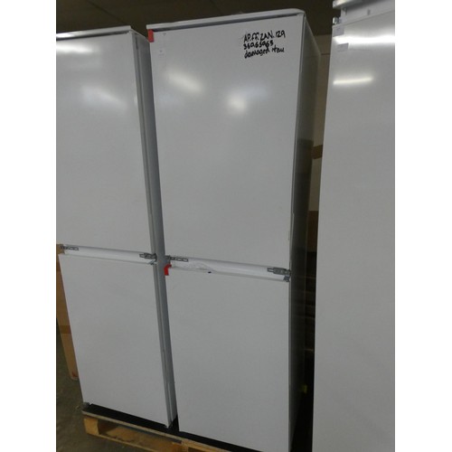 19 - Zanussi  50/50 Fridge Freezer - Low Frost H1772xW548xD549, RRP £441.66 + vat  * This lot is subject ... 